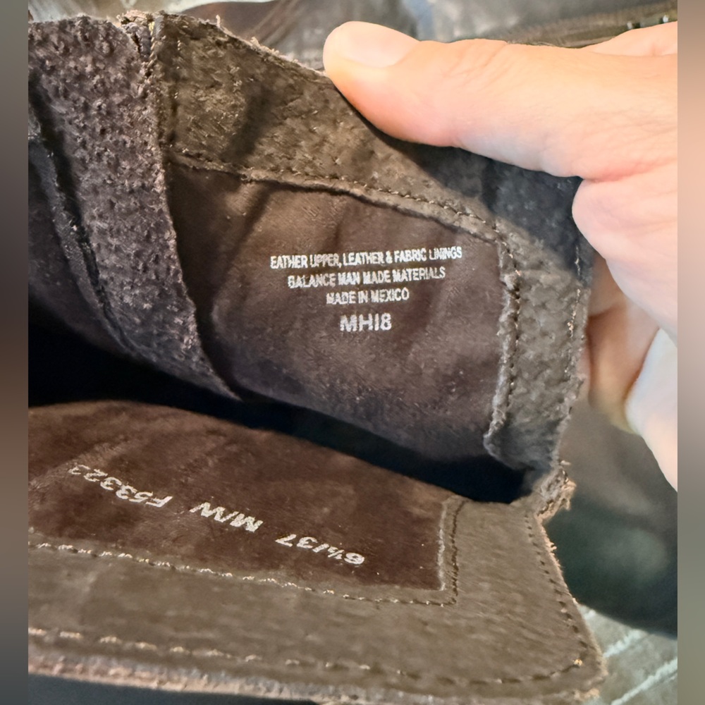 Born Mosse Distressed Rustic Brown Split Front Mi… - image 7